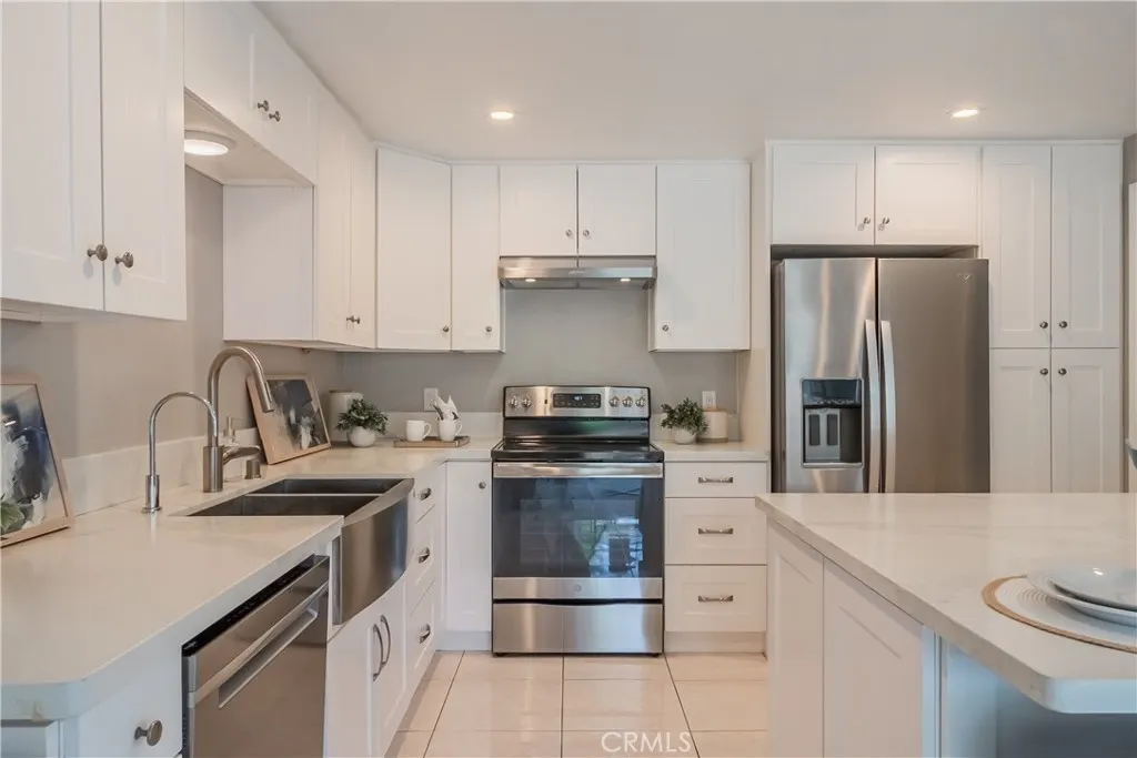 1161 Oakengate Drive