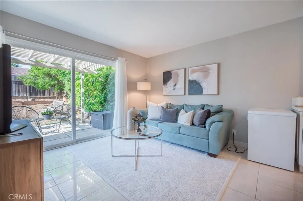 1161 Oakengate Drive