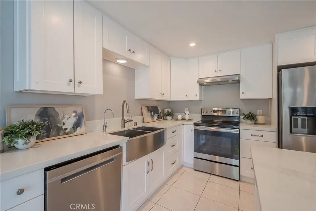 1161 Oakengate Drive
