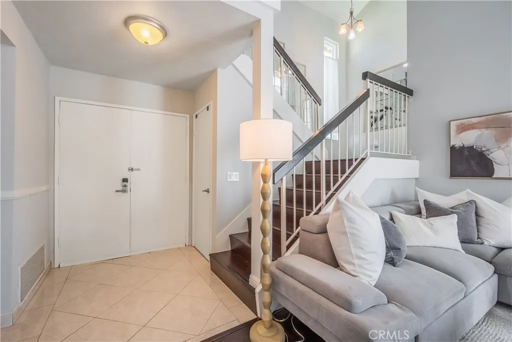 1161 Oakengate Drive