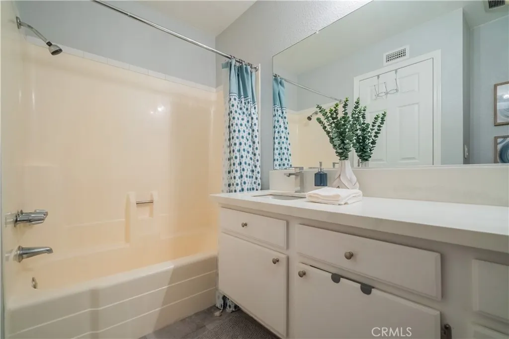1161 Oakengate Drive