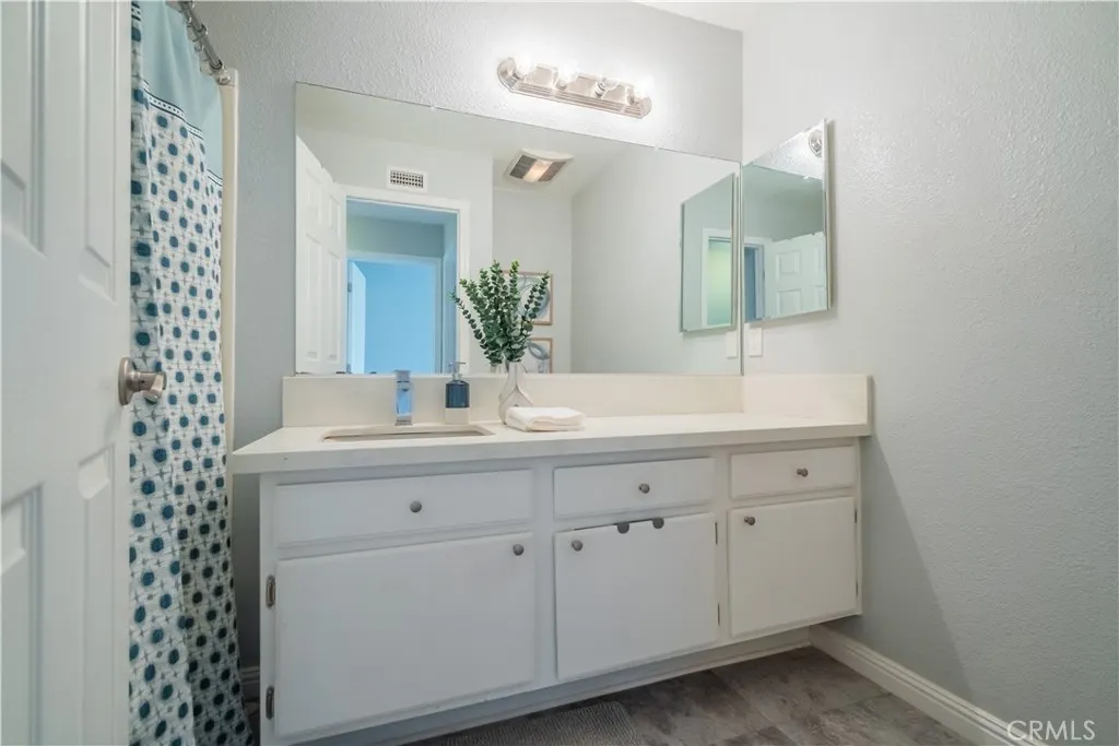 1161 Oakengate Drive