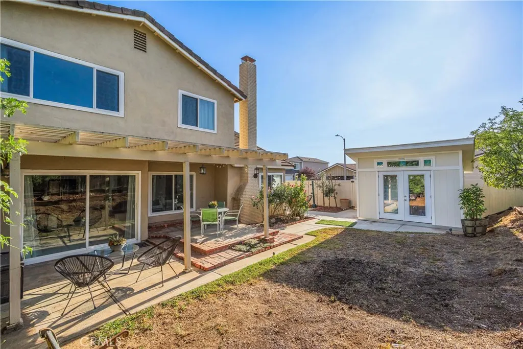 1161 Oakengate Drive