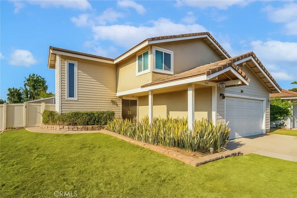 1161 Oakengate Drive