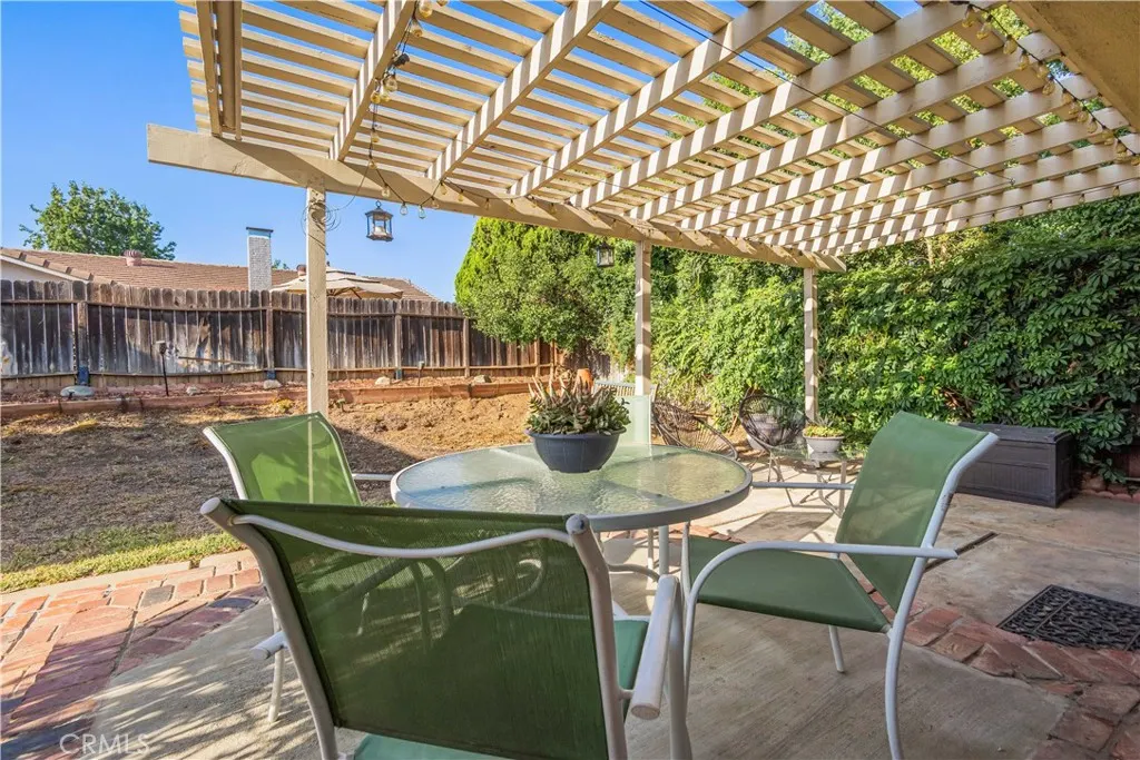 1161 Oakengate Drive