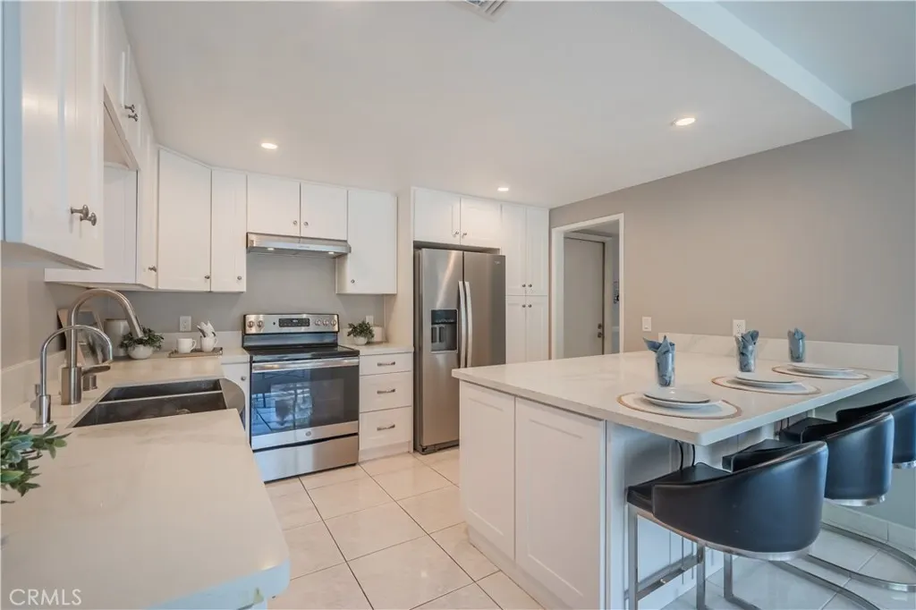 1161 Oakengate Drive