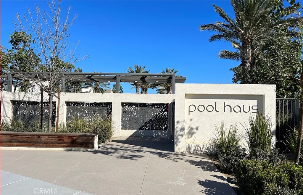 3672 S Brunswick Paseo