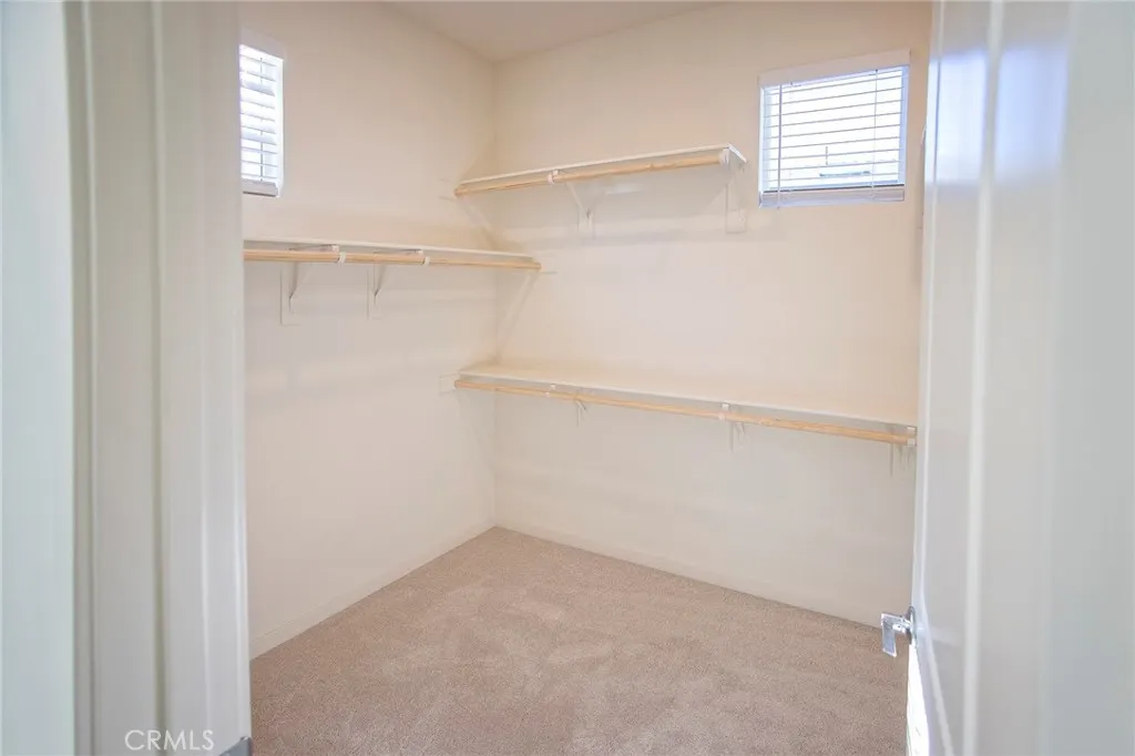 3672 S Brunswick Paseo