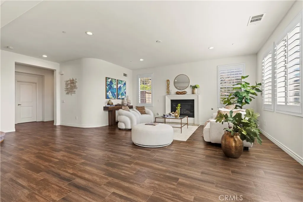 1336 N Macneil Drive