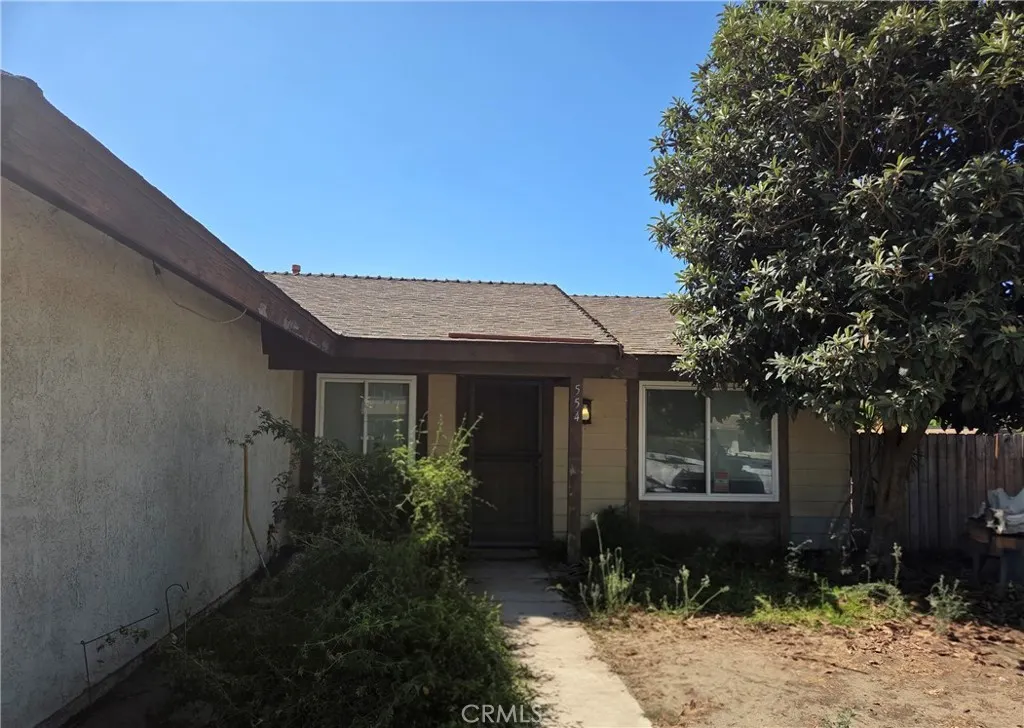 554 E Fairfield Court