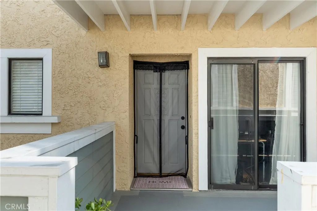 1812 Huntington Drive