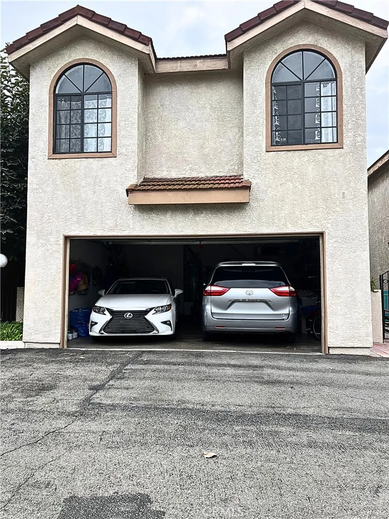 544 N Orange, #B