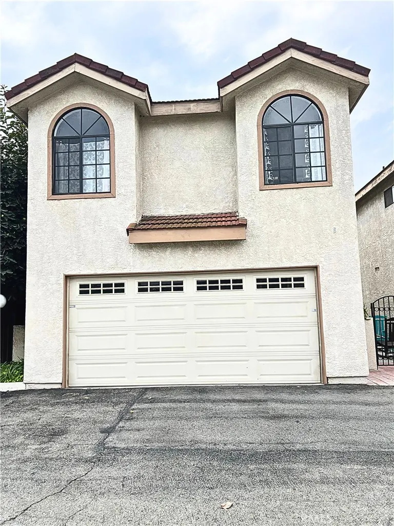 544 N Orange, #B