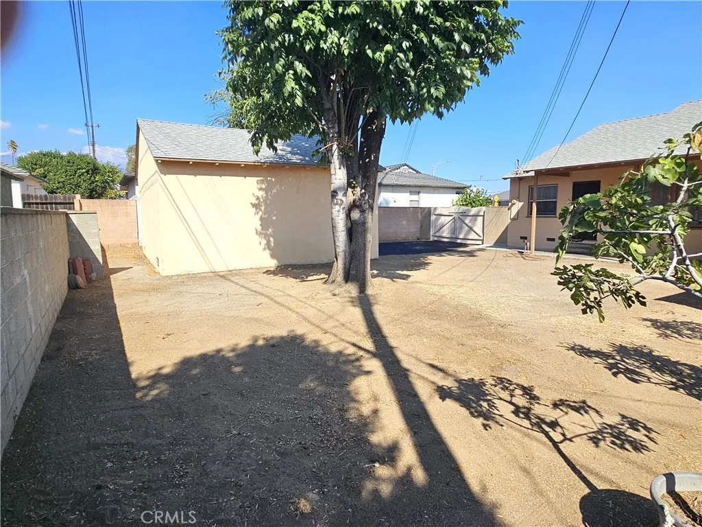 2211 Heather Way
