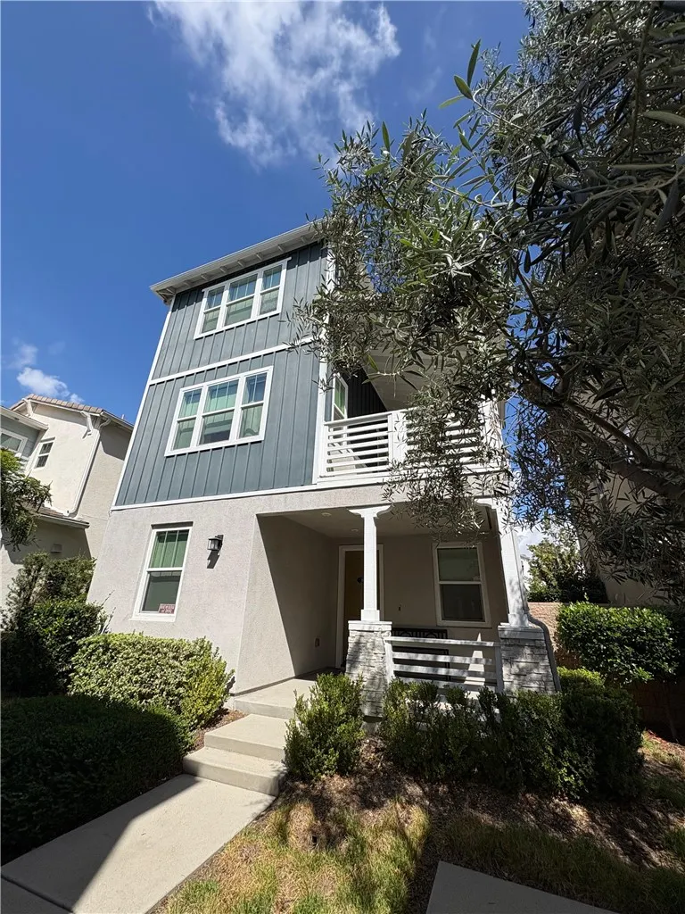 8 Vista Court