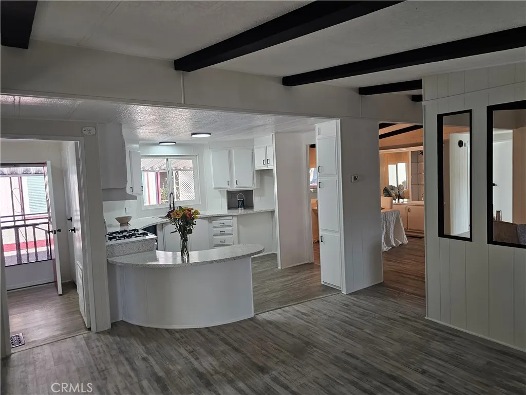 1456 E Philadelphia, #372