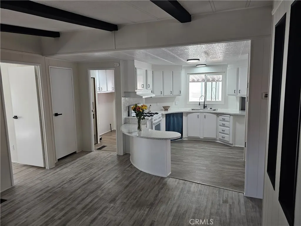 1456 E Philadelphia, #372