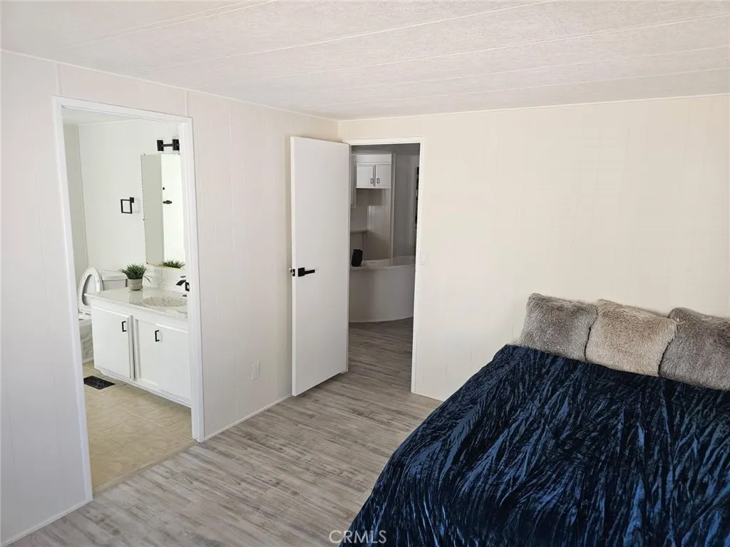 1456 E Philadelphia, #372