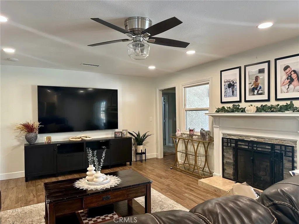 509 W Heber
