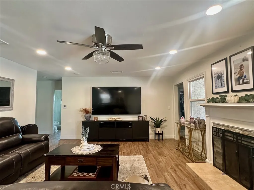509 W Heber