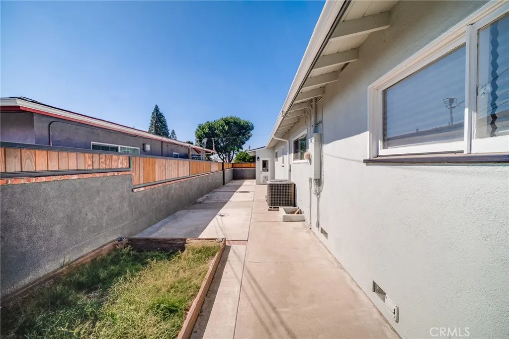 814 Crestfield