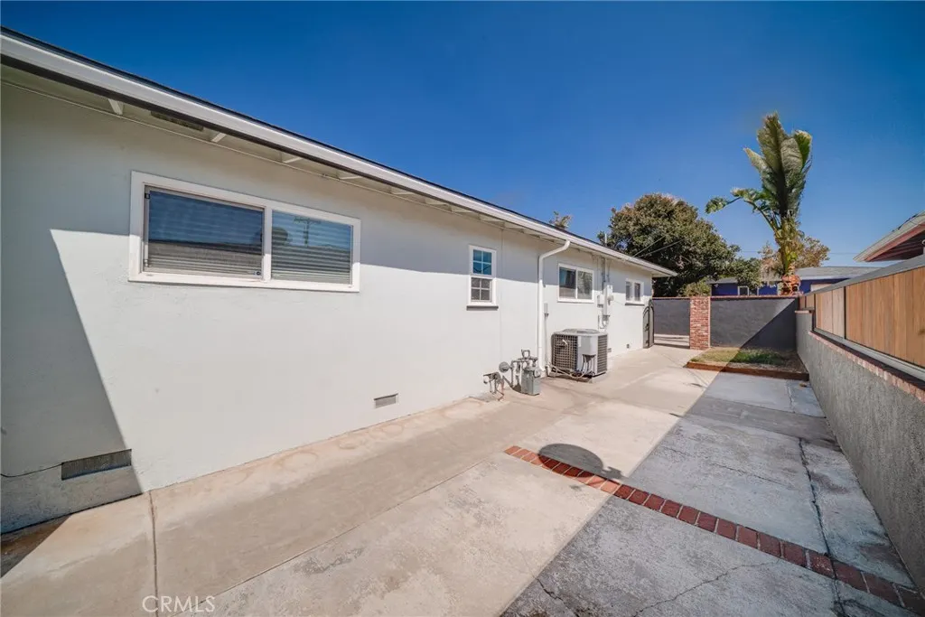 814 Crestfield