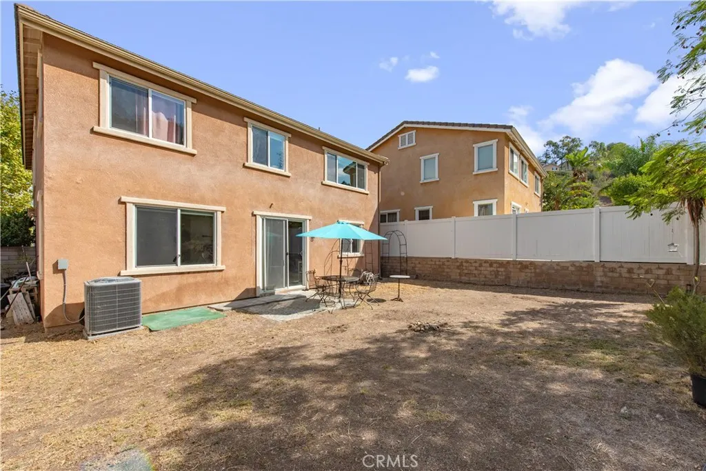 1828 Scenic View Circle