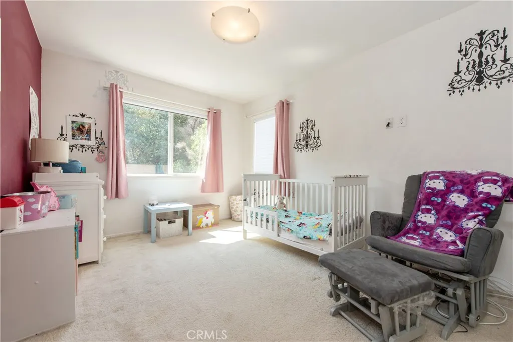 1828 Scenic View Circle