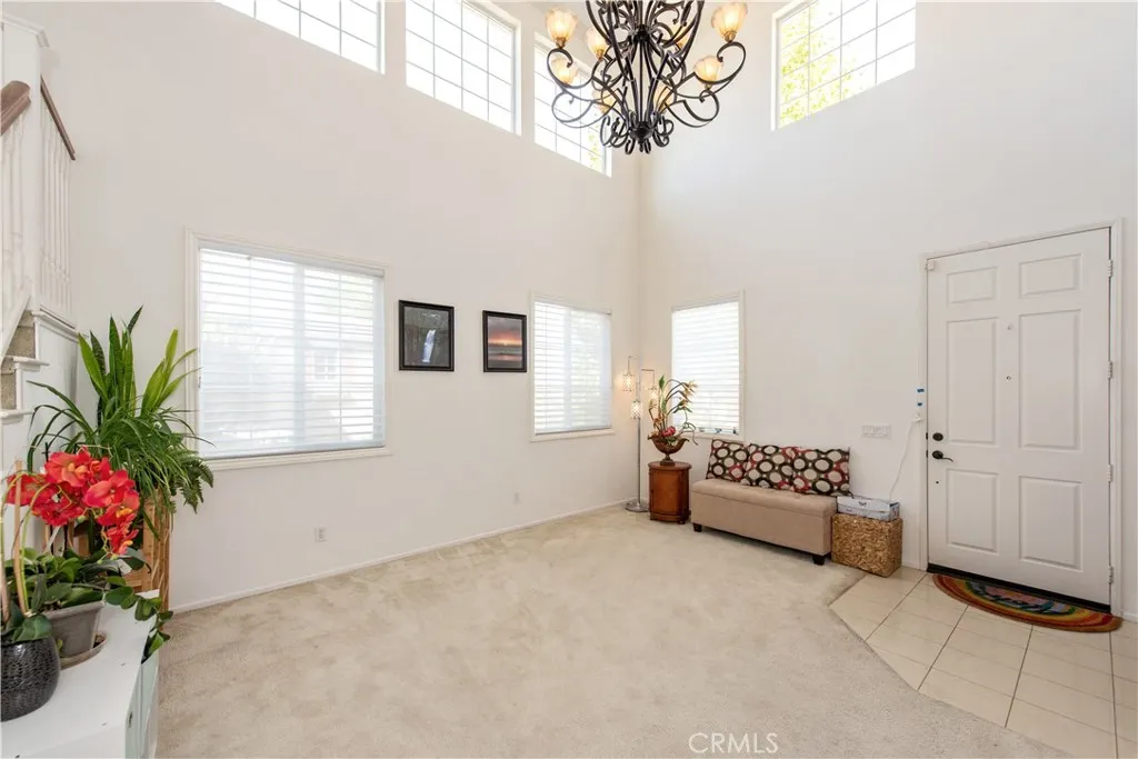 1828 Scenic View Circle