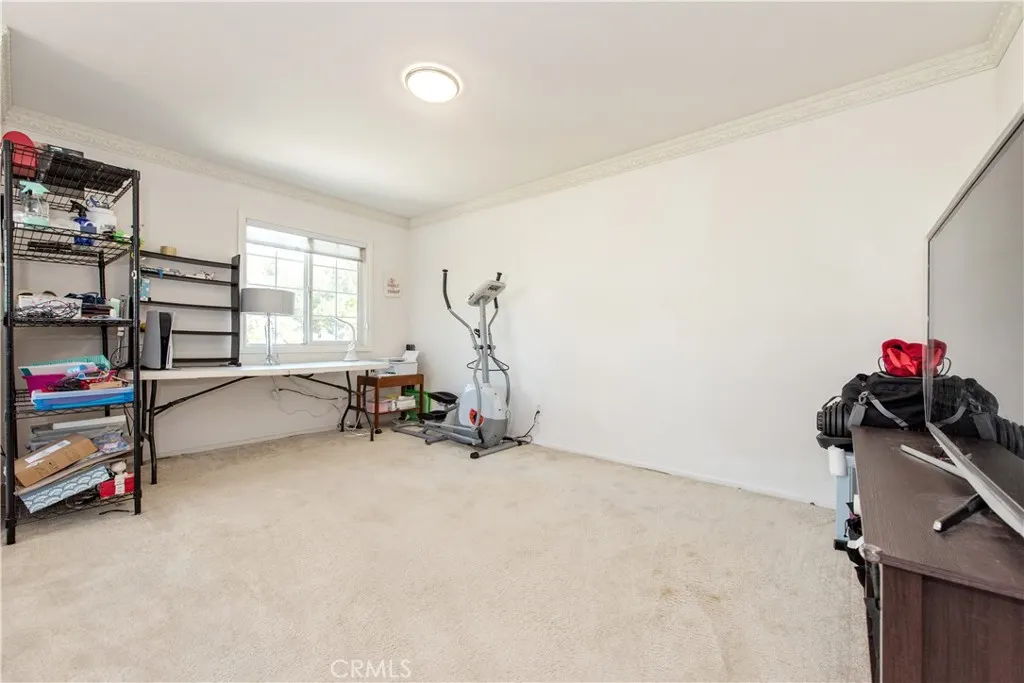 1828 Scenic View Circle