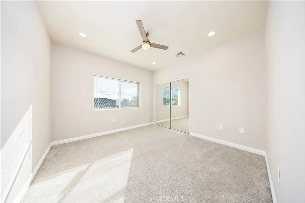 1456 W 11th