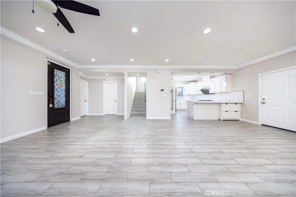 1456 W 11th