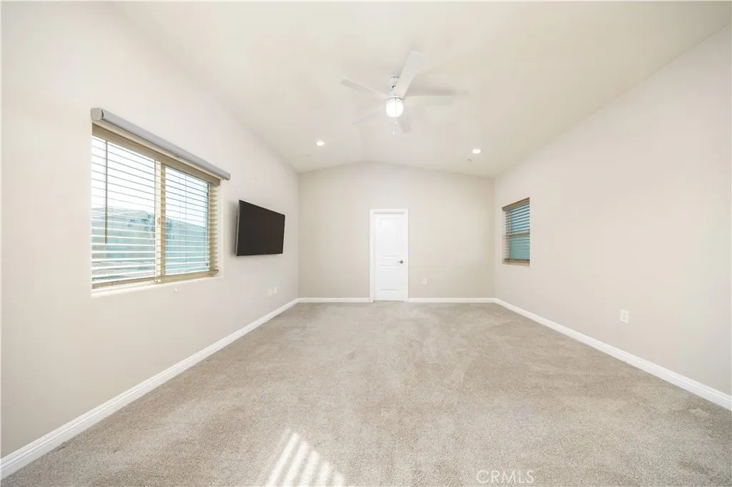 1456 W 11th