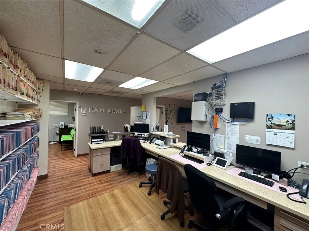 4950 San Bernardino St #216
