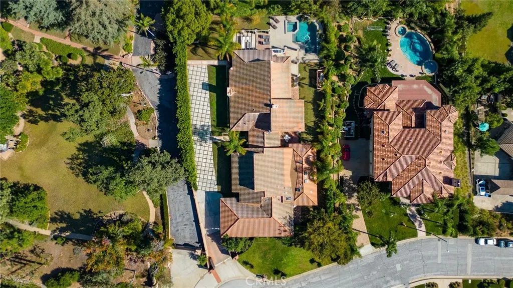 940 N Silent Ranch Drive