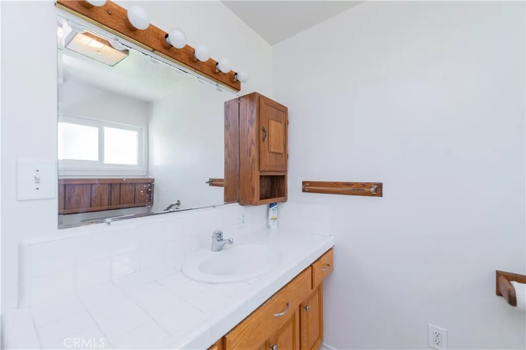 2847 N Monte Verde