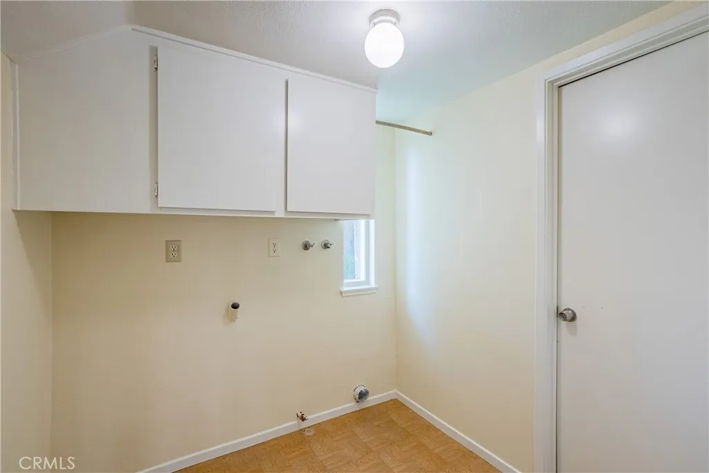 1008 Las Lomas Unit C