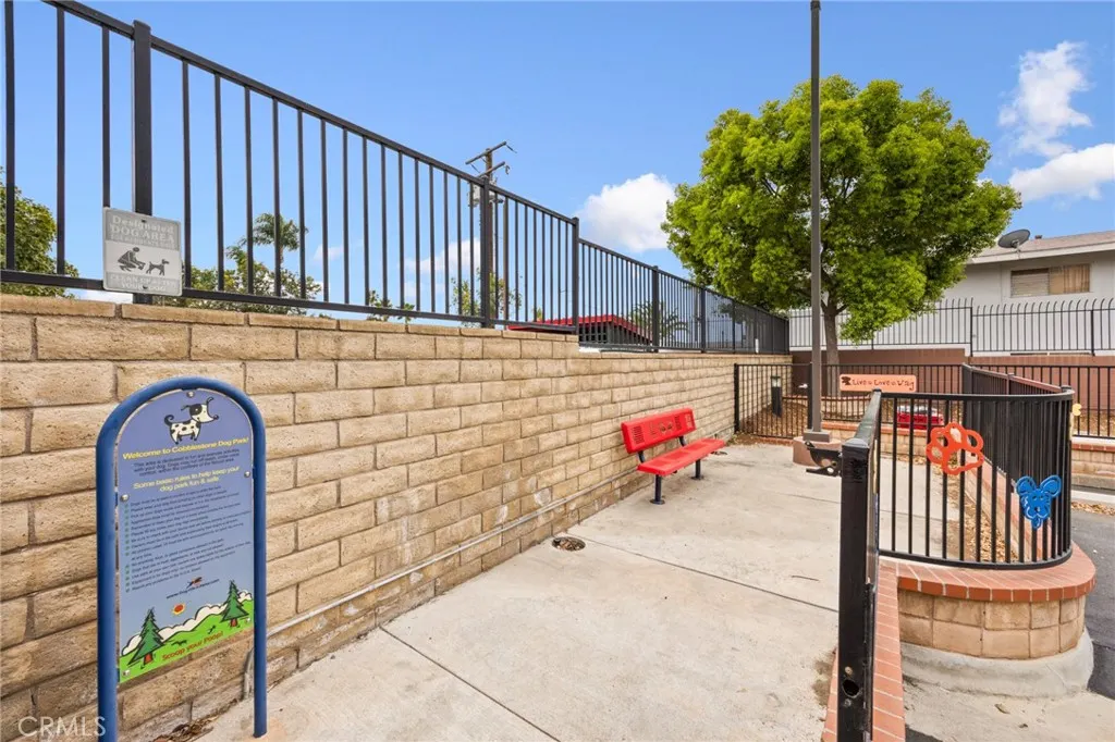 1556 Ledgestone Lane