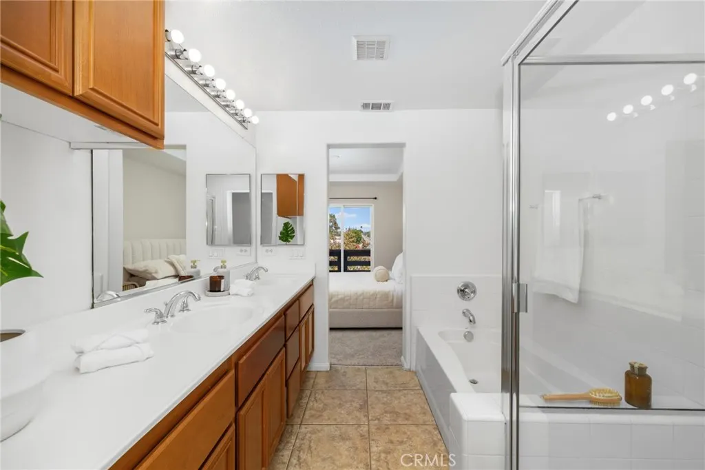 1556 Ledgestone Lane