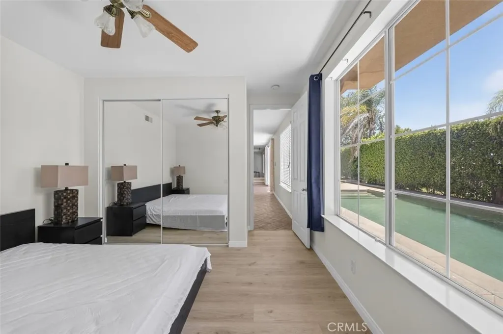 2420 Vista Del Sol