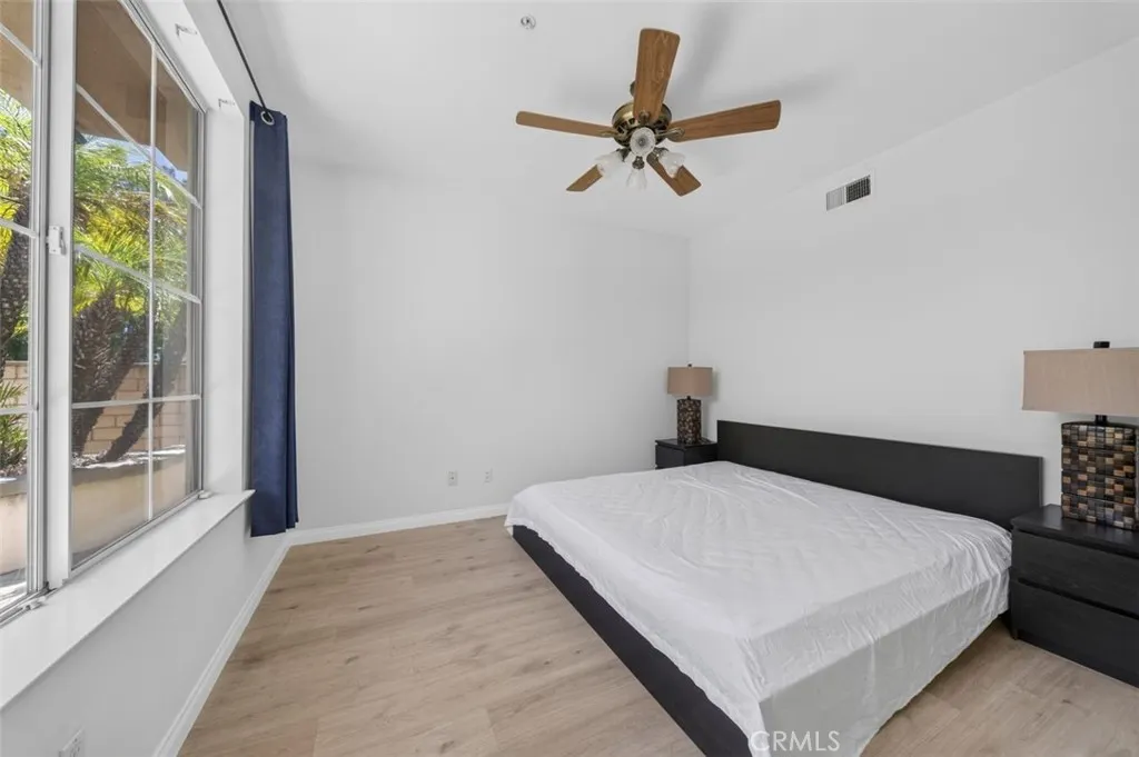 2420 Vista Del Sol