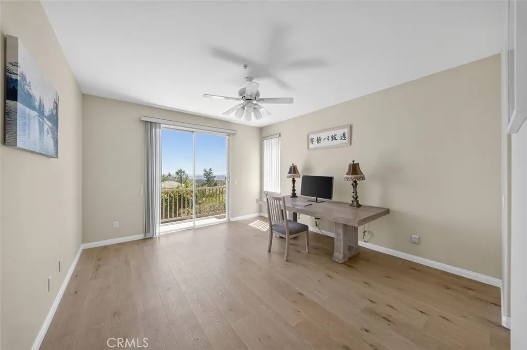 2420 Vista Del Sol