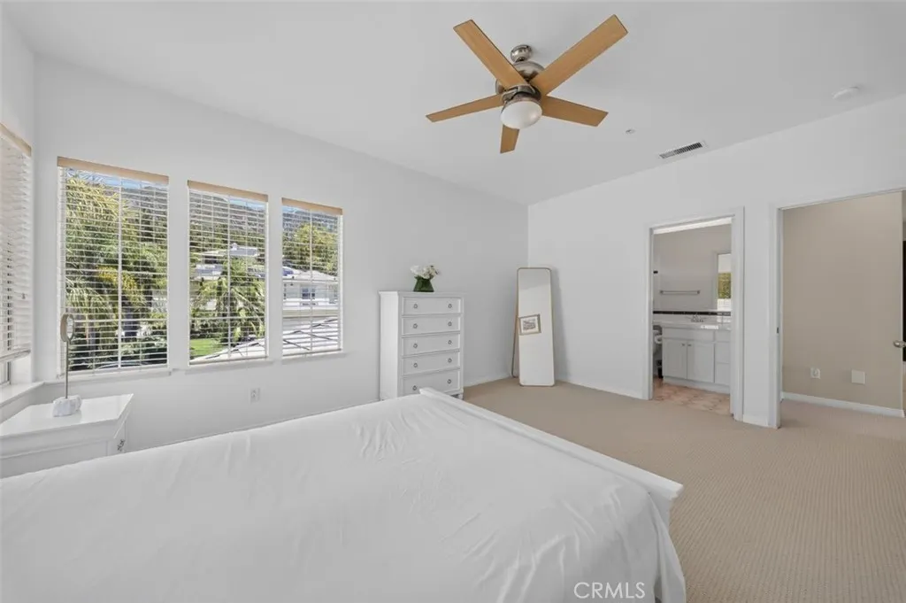 2420 Vista Del Sol