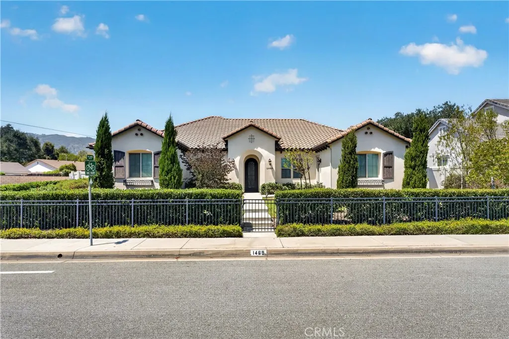 1469 E Foothill Blvd