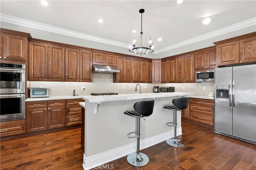 1469 E Foothill Blvd