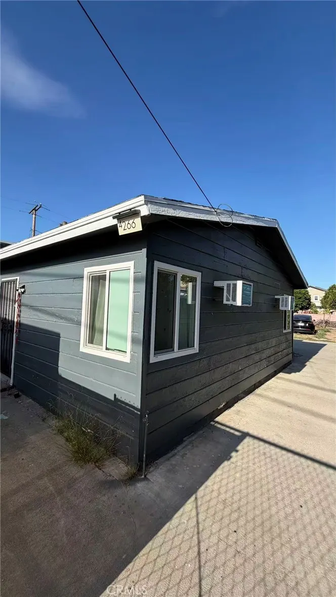 4266 Arden DR.