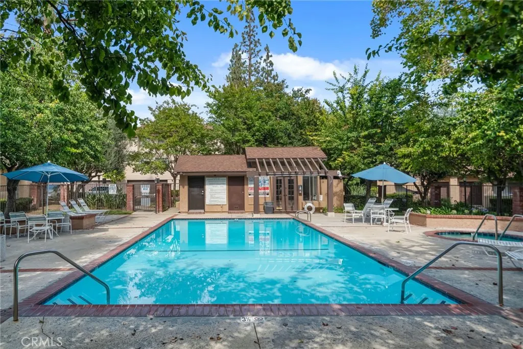 2610 Paseo Olivas