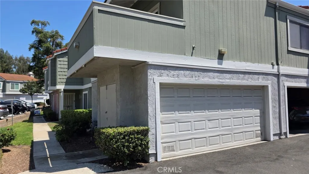 1020 Golden Springs #A