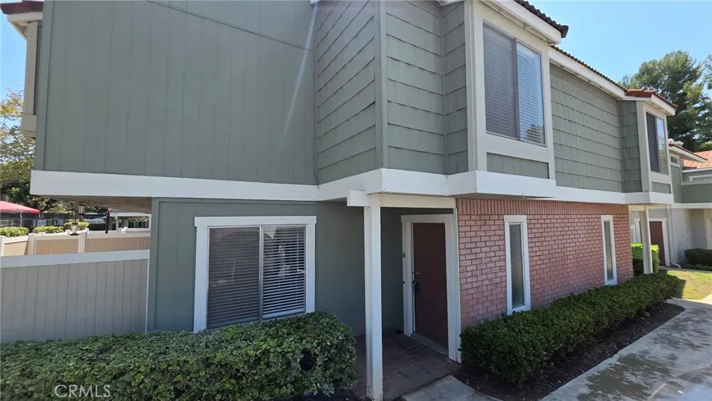 1020 Golden Springs #A