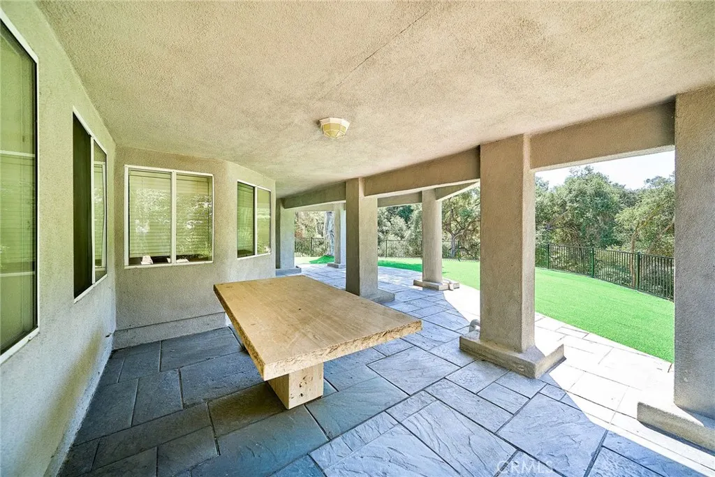 1089 Village Drive